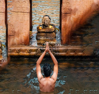 sacred-places-spiritual-harmony:-varanasi's-confluence-of-the-divine